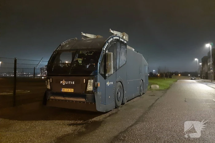 Marechaussee en politie staan paraat voor ongeregeldheden