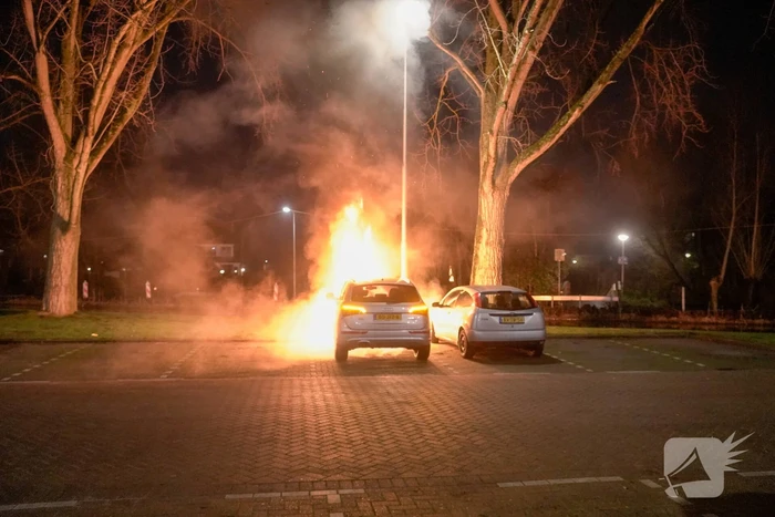 Zoveelste autobrand tijdens avondklok