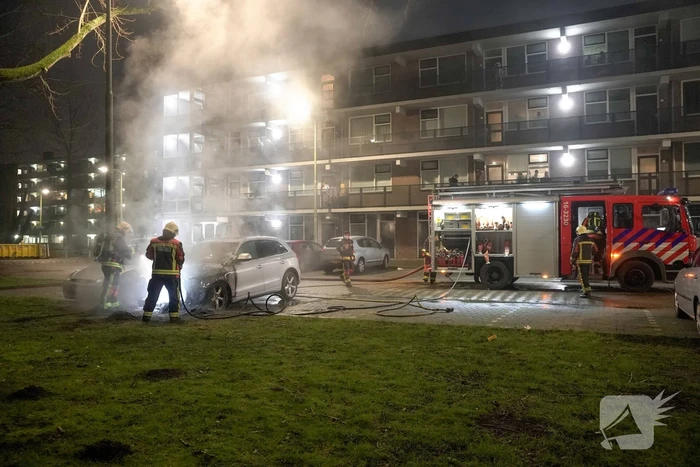 Zoveelste autobrand tijdens avondklok
