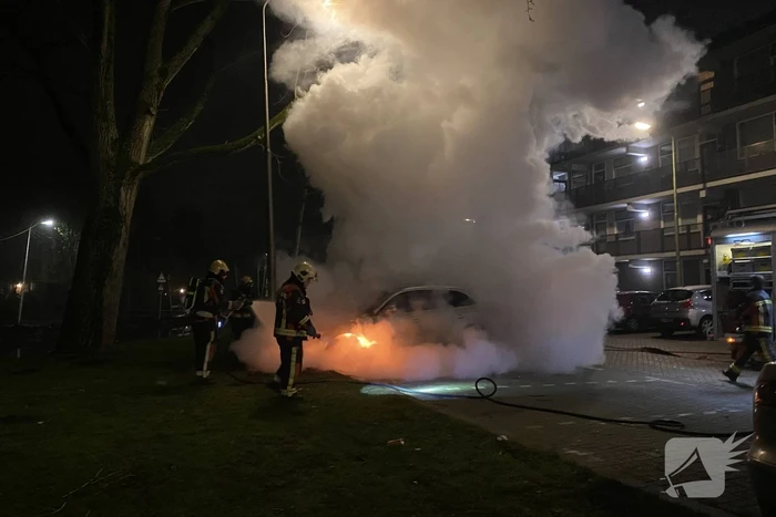 Zoveelste autobrand tijdens avondklok
