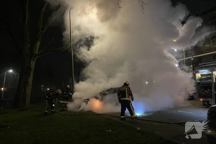 Zoveelste autobrand tijdens avondklok