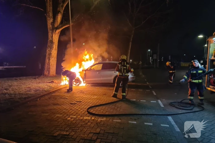 Zoveelste autobrand tijdens avondklok