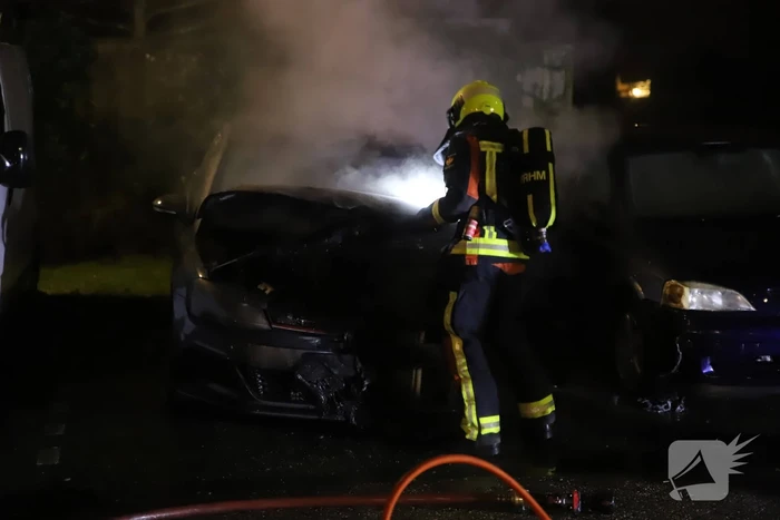 Volkswagen Golf gaat in vlammen op