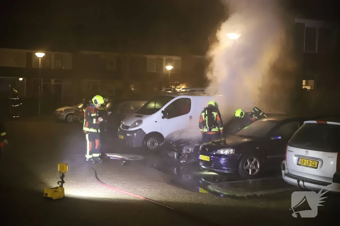 Volkswagen Golf gaat in vlammen op
