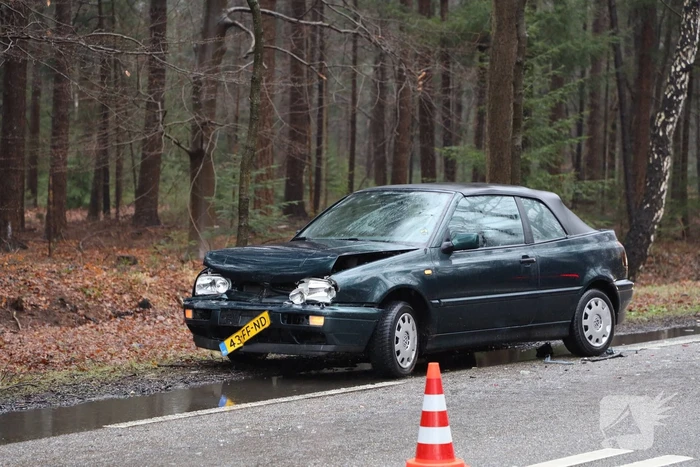 Automobilist botst vol op voorganger