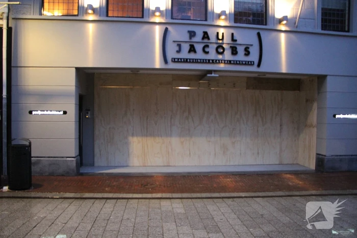 Noodverordening in stad: panden dichtgetimmerd