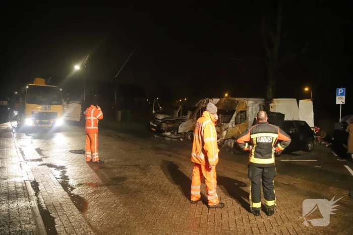 Postpakketten verwoest door brand in bestelbussen
