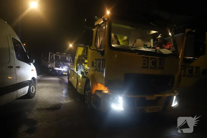 Postpakketten verwoest door brand in bestelbussen