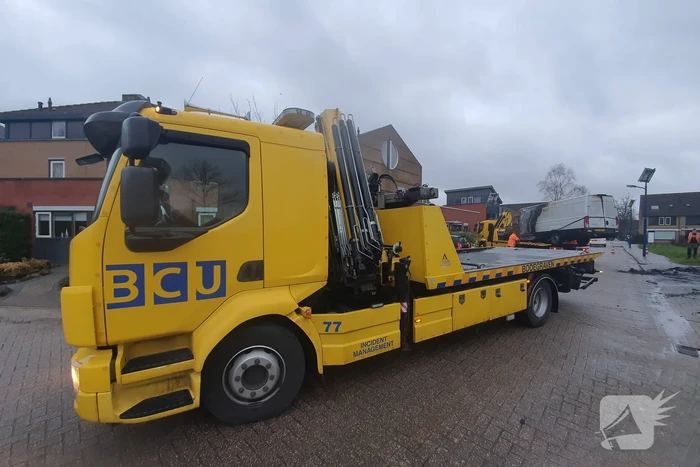 Postpakketten verwoest door brand in bestelbussen