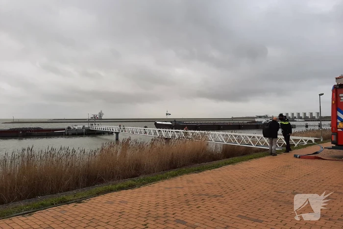 Brand op binnenvaartsschip