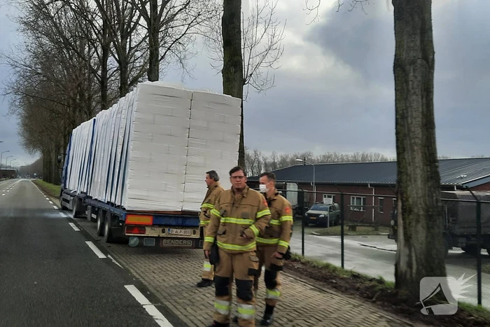 Brand vastgelopen remmen vrachtwagen