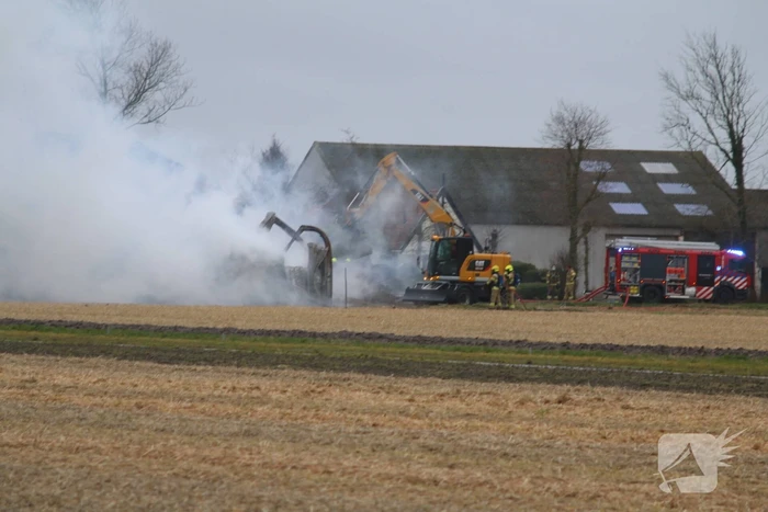 Brand in schuur met gestalde caravans
