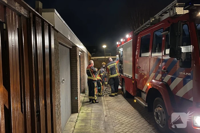 Berg rommel in brand gestoken