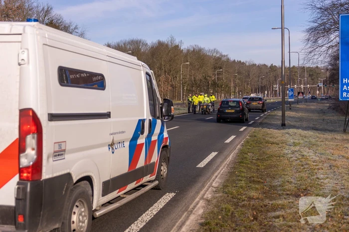 Grote politiemacht tijdens koffiedrinken' op Zwitsal Terrein