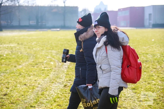 Grote politiemacht tijdens koffiedrinken' op Zwitsal Terrein