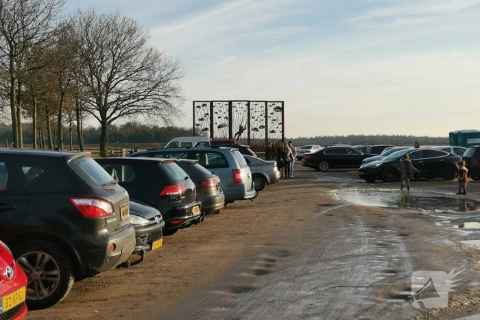 Parkeerplaatsen natuurgebieden vol