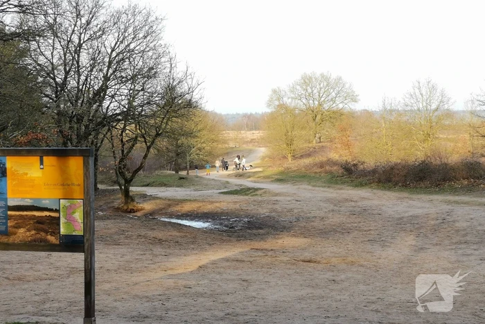 Parkeerplaatsen natuurgebieden vol