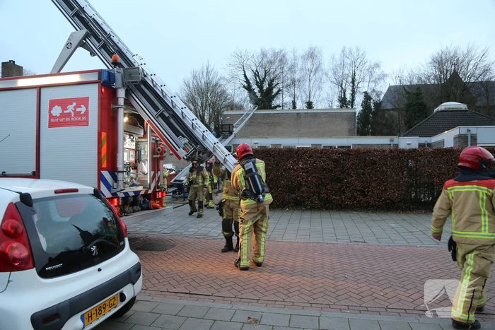 Explosie op dak van school