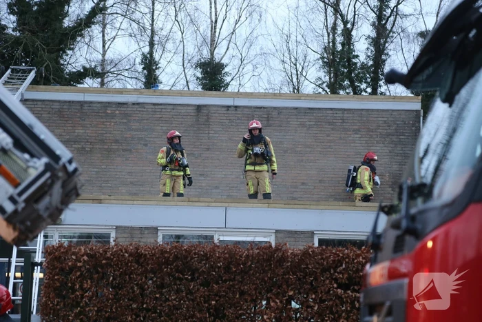 Explosie op dak van school