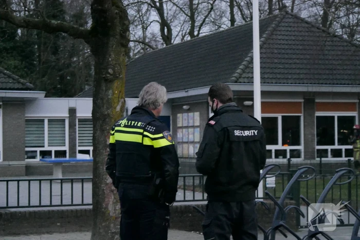 Explosie op dak van school