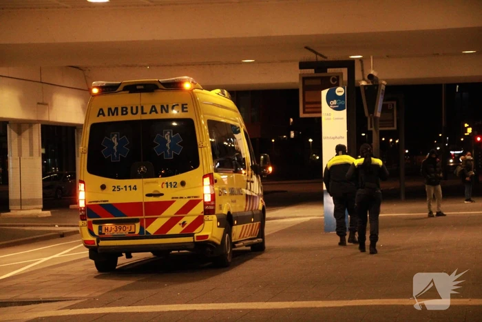 Dronken persoon valt op station