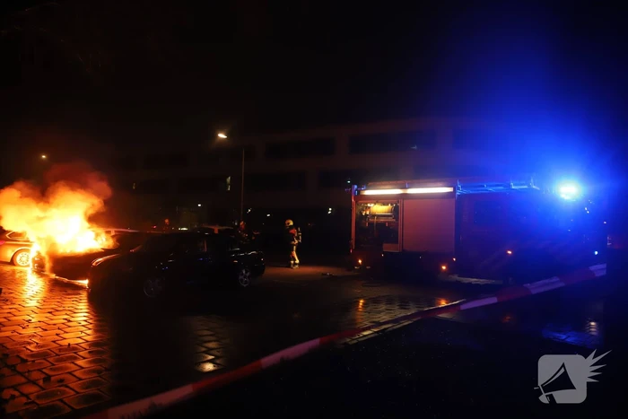 Wederom auto volledig uitgebrand