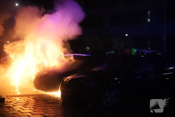 Wederom auto volledig uitgebrand