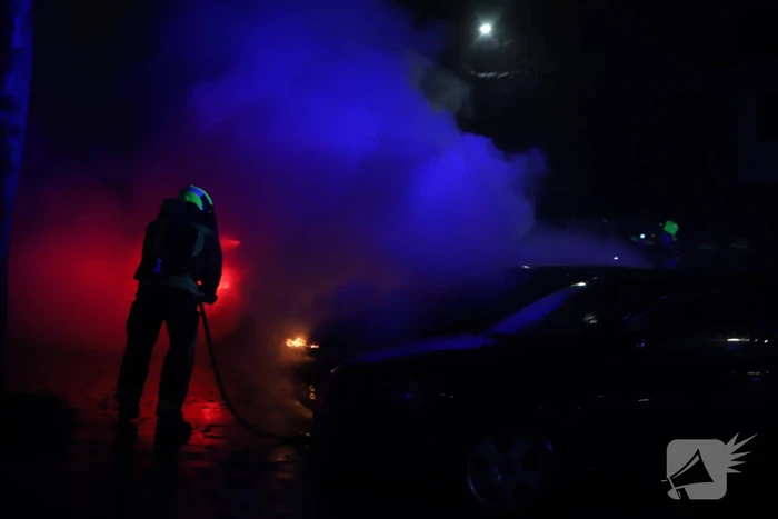 Wederom auto volledig uitgebrand