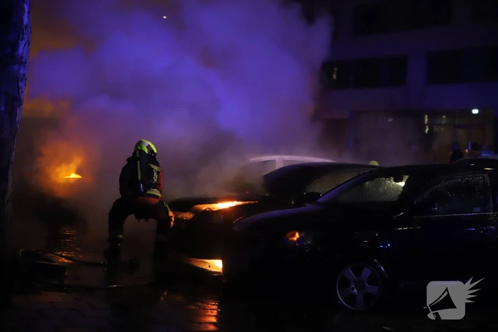 Wederom auto volledig uitgebrand