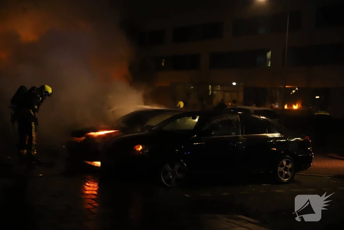 Wederom auto volledig uitgebrand