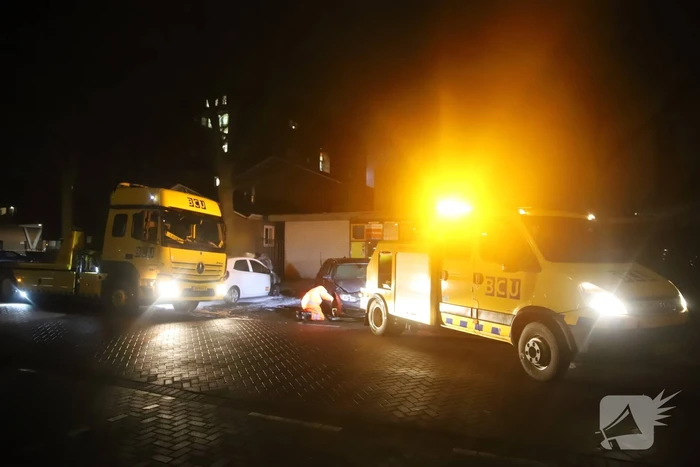 Wederom auto volledig uitgebrand