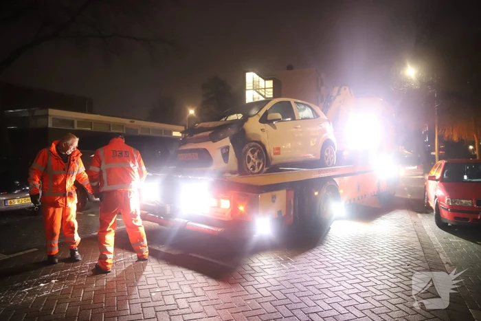 Wederom auto volledig uitgebrand