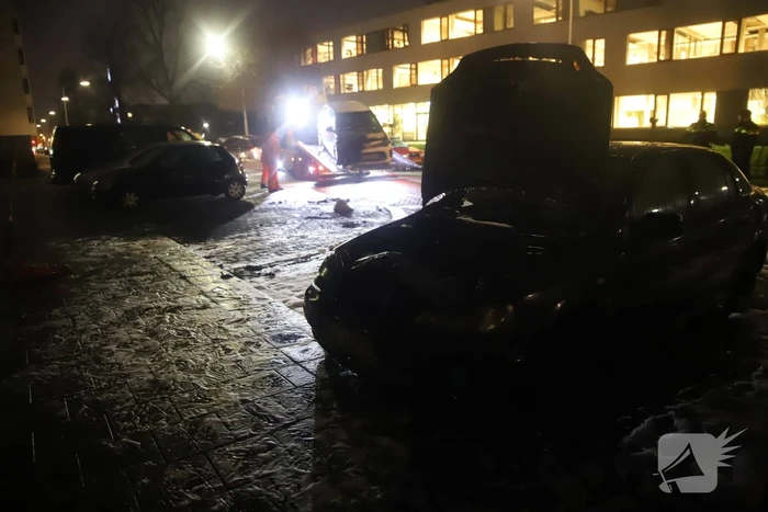 Wederom auto volledig uitgebrand