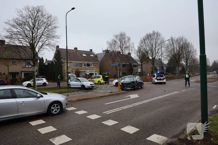 Ravage bij ongeluk op kruising