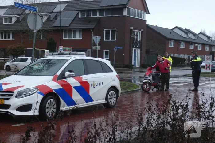 Scooter onderuit na uitwijkmanoeuvre
