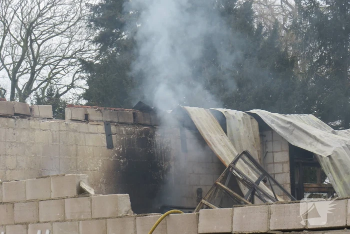 Enorme schade na grote brand in loods
