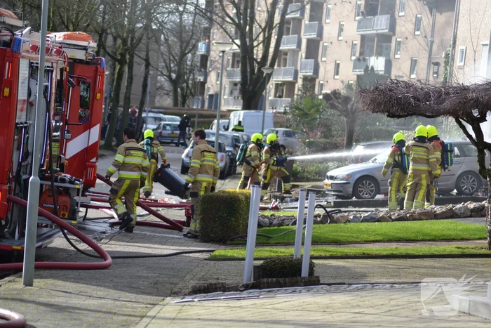 Uitslaande brand in woning na explosie