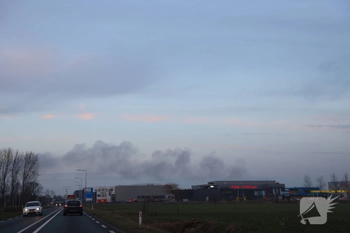 Bouwkeet op boerenerf volledig afgebrand
