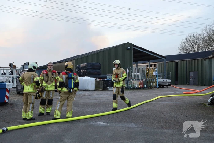 Bouwkeet op boerenerf volledig afgebrand
