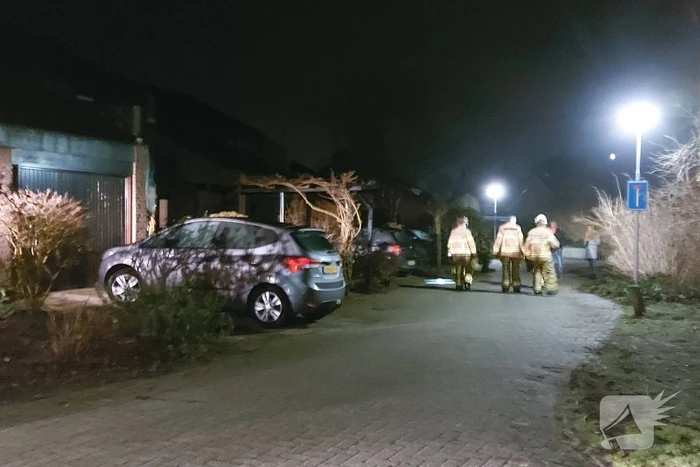 Brandweer verricht metingen na gaslucht