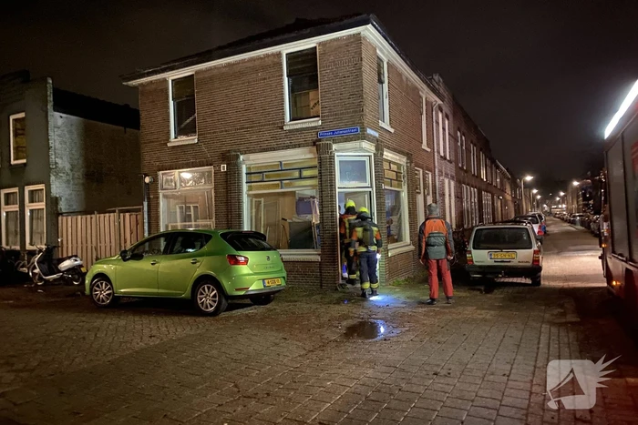 Onderzoek naar brandlucht in woning