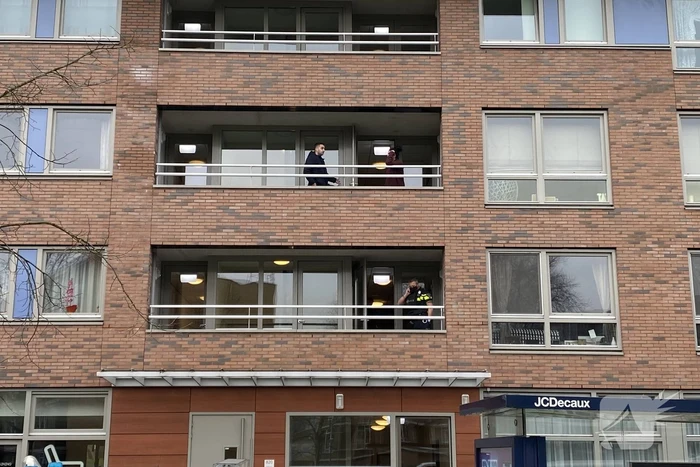 Politie valt woning binnen na melding