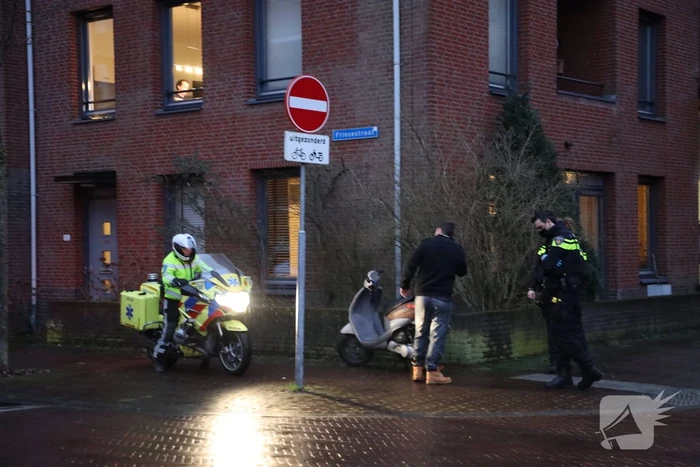 Scooterrijder gaat onderuit