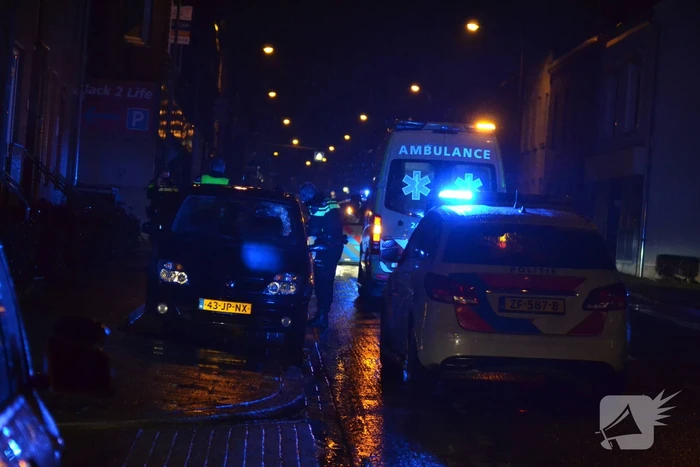 Persoon gewond op straat na aanrijding
