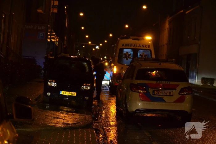 Persoon gewond op straat na aanrijding