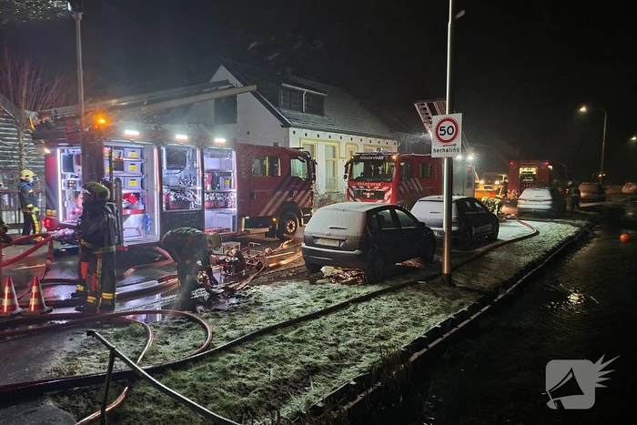 Grote uitslaande brand in café