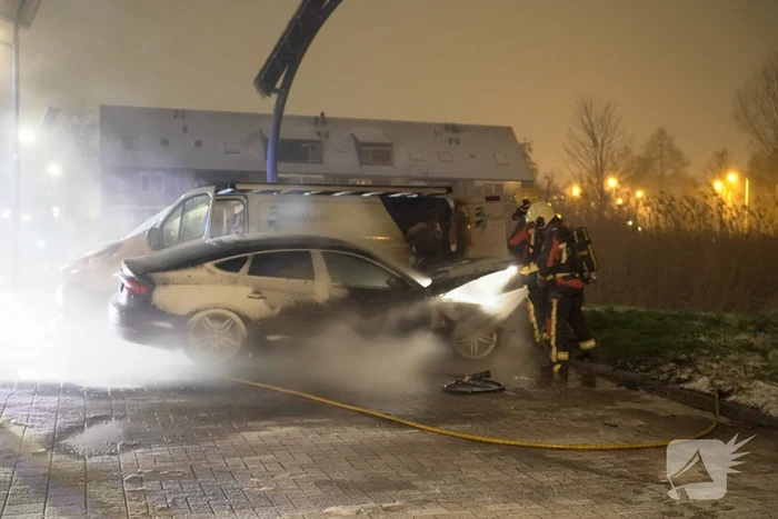 Auto verwoest door brand