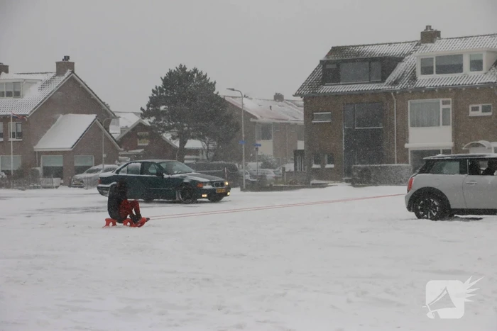 Veel sneeuwpret en glijpartijen ondanks code rood