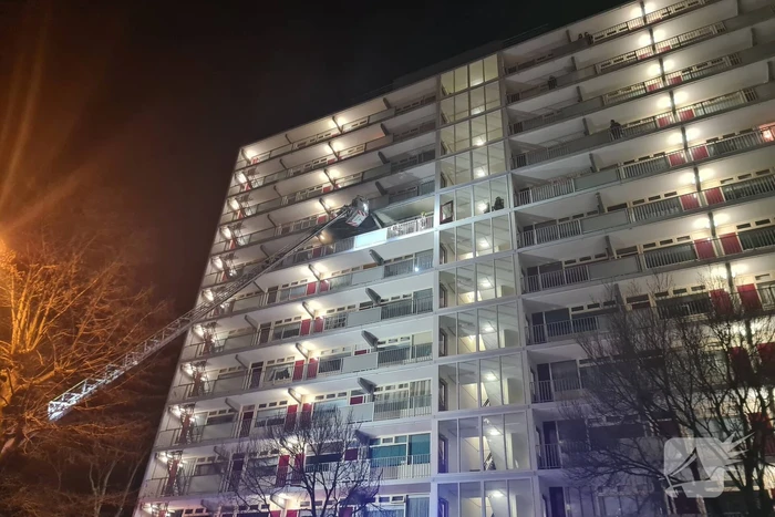 Flatwoning verwoest door uitslaande brand