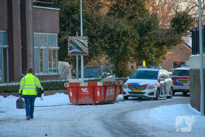 Politie ontdekt kwekerij in Serviceflat Cronestein